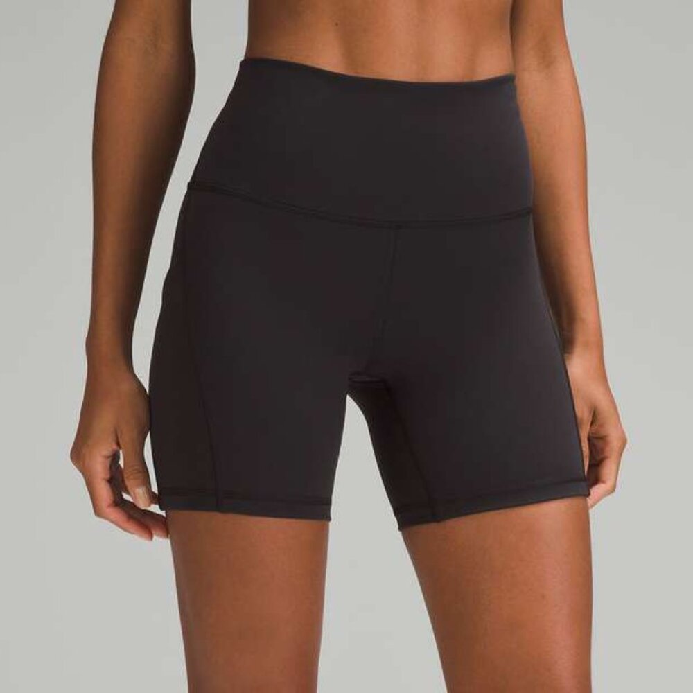 lululemon Wunder Train High Rise Shorts // Size 4